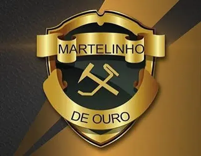 Oficina Martelo de Ouro Lanternagem & Pintura Em Destaque