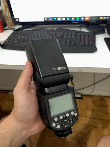 Flash Godox v860iiic (Canon)