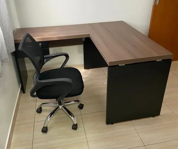 Mesa em L (1,50x1,60 )