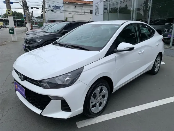 Hyundai HB20S Comfort Plus 1.0 Flex 12V Mec. 2025
