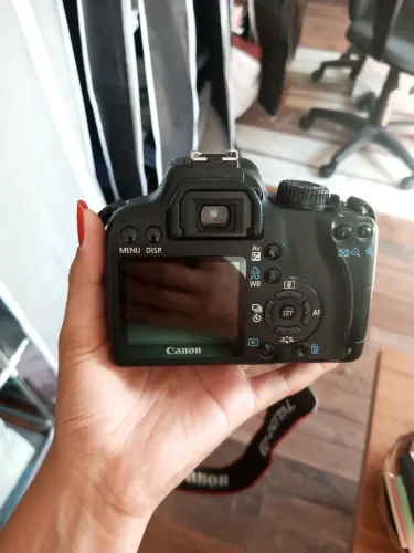 Câmera fotográfica Canon