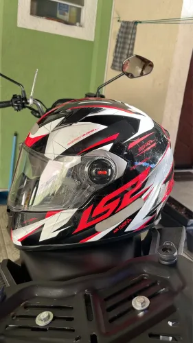 Capacete ls2
