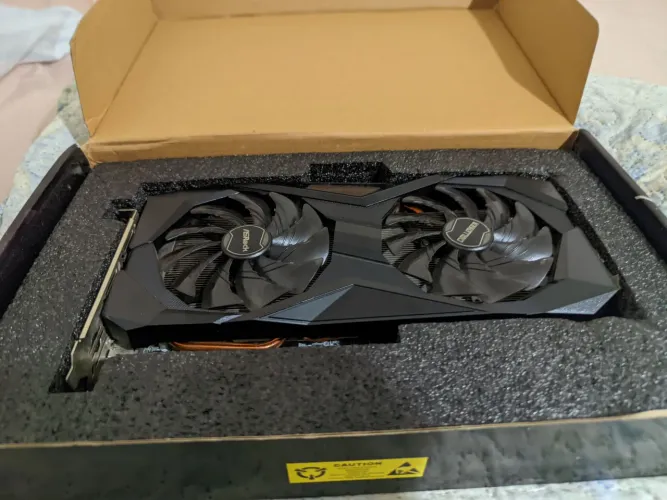 Placa de vídeo RX6600 8GB