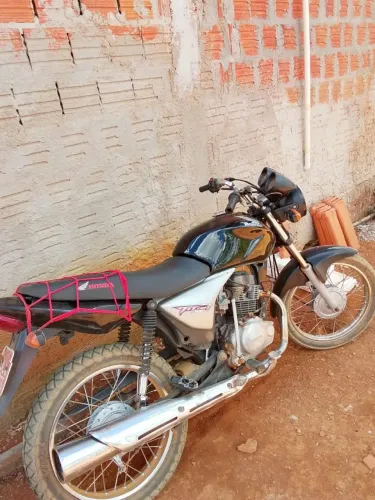 Titan 150
