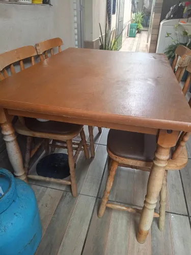 Mesa madeira usada