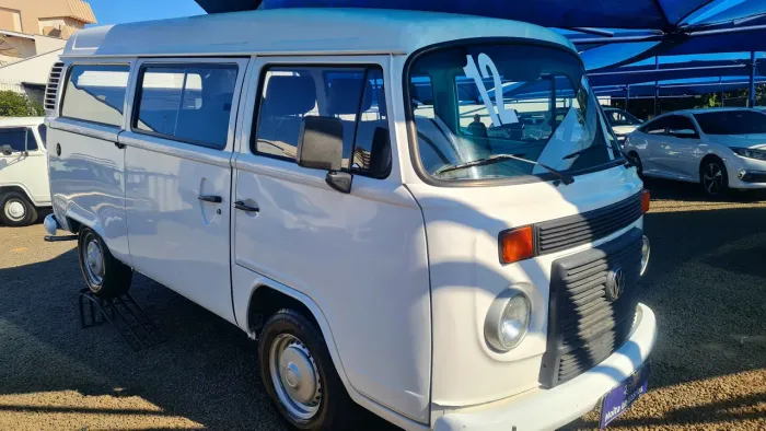 Volkswagen Kombi Standard 1.4 MI Total Flex 8V 2012