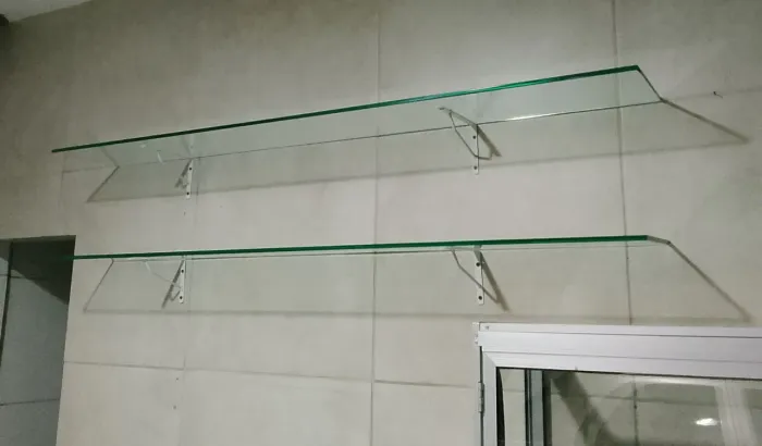Prateleiras de vidro