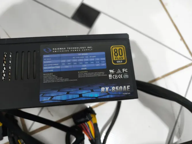 Fonte ATX 850w 80plus gold raidmax
