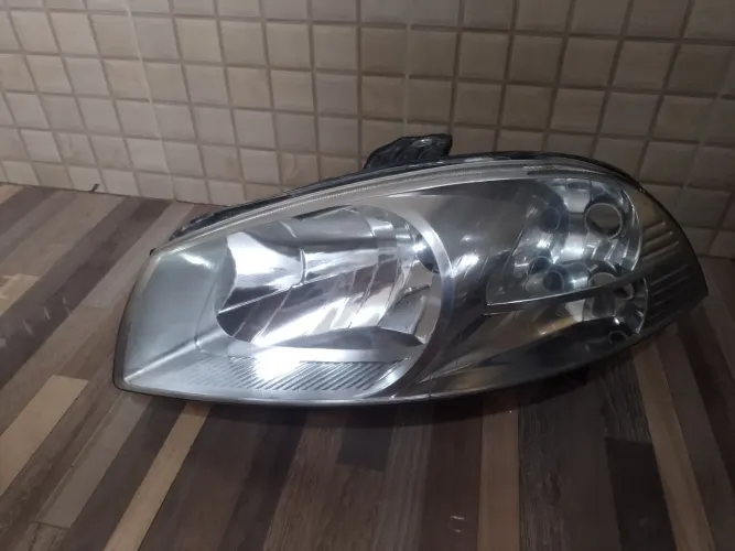 Farol lado motorista Palio BBB