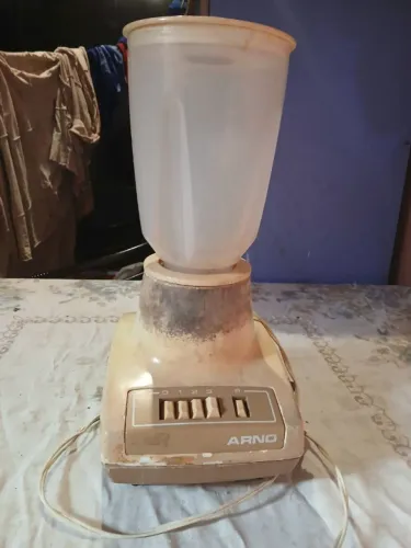 Antigo liquidificador arno