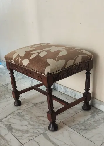 Antiga Banqueta Louis XIII anos 20/30