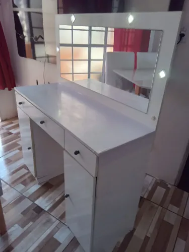 Vende essa penteadeira