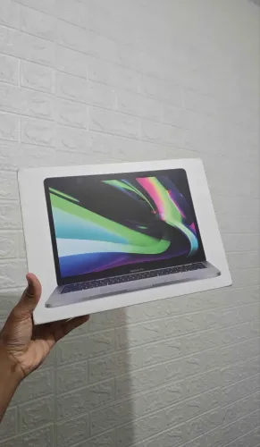 MacBook Pro M1 2020 16gb RAM 256gb SSD