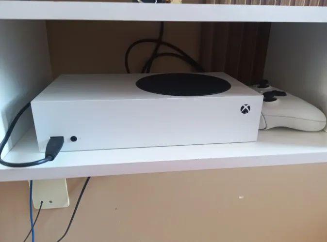 Xbox onde séries S/ com memória externa de 1tb + 512gb interno