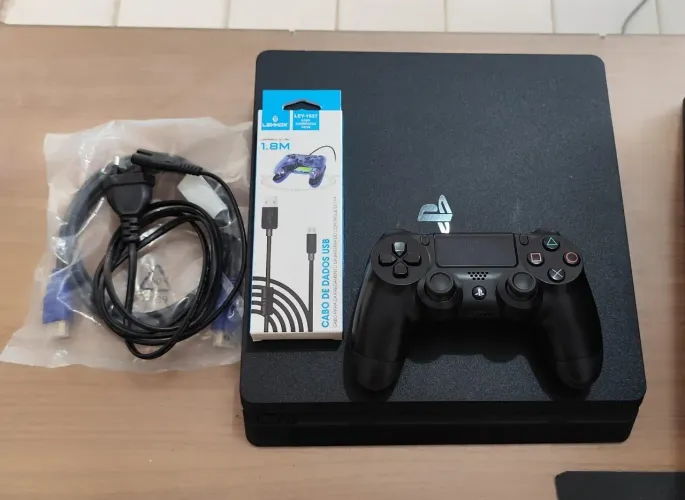 Playstation 4 na promoção completo 2 controles