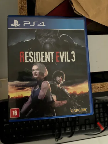 Jogo PS4 Resident Evil 3