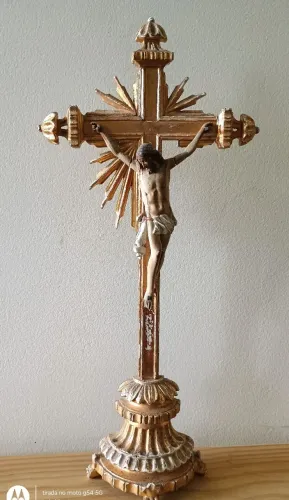 Vendo crucifixo de madeira, centenário, antiguidade, original