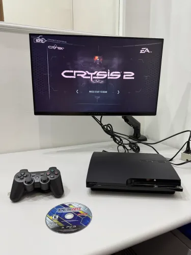 Vendo PlayStation 3 Slim 120gb Revisado - com 2 jogos semi novo