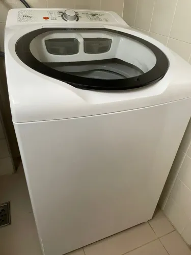 Máquina de Lavar - Brastemp 12kg (em perfeito estado)