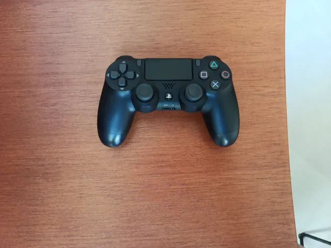Controle ps4 funciona só carregando