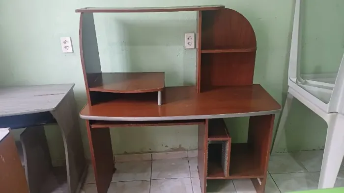Mesa grande para computador