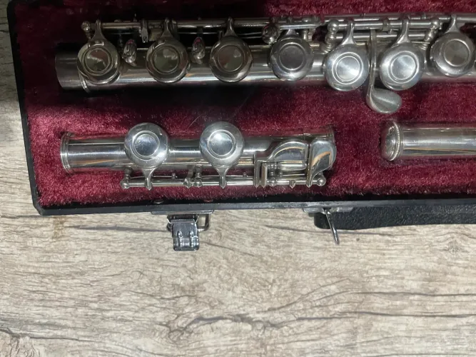 Flauta transversal yamaha 225s