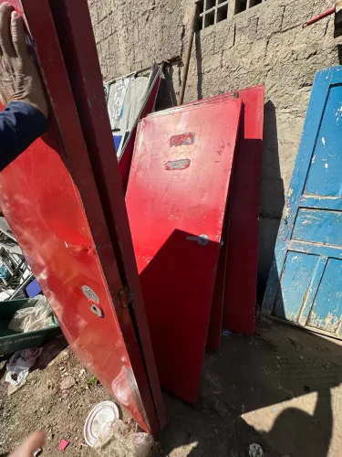 Porta corta fogo usada