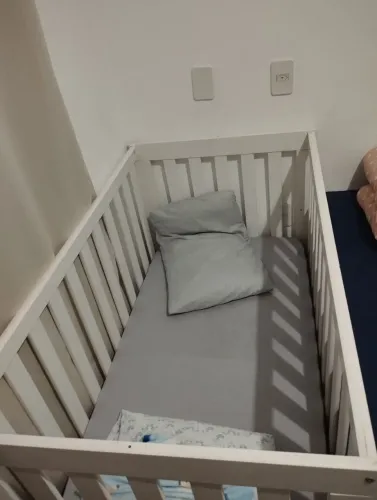 Vende-se berço modelo americano