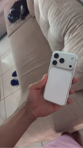 IPHONE 17 pro 100% bateria