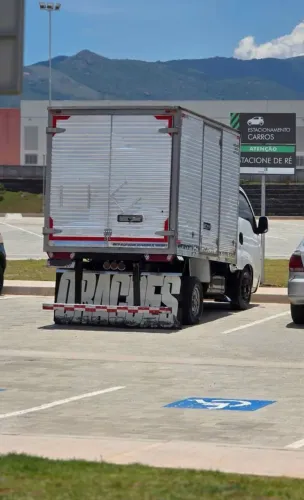 Kia Motors Bongo K-2500 2.5 4X2 TB Diesel 2009