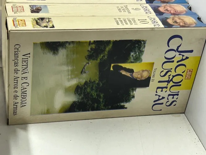 10 fitas VHS JaquesCusteau folha cara