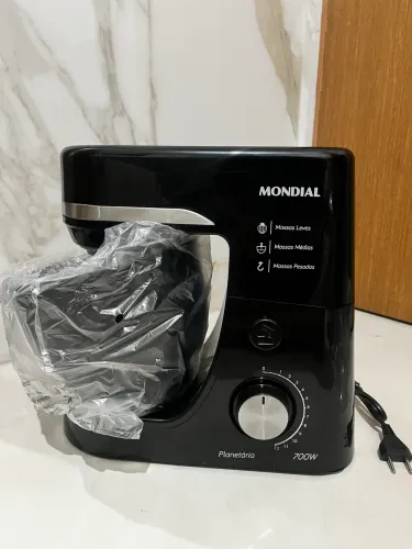 Batedeira Planetária Mondial 700W - NOVA