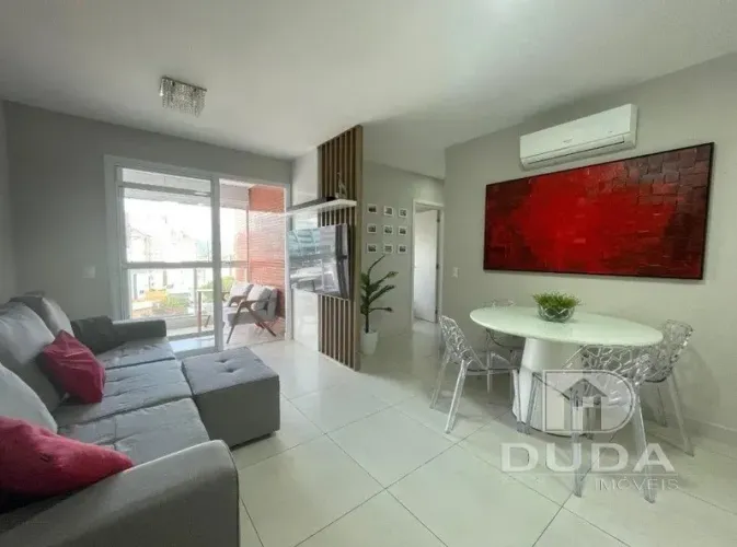 Apartamento 3 dormitórios na Agronômica.