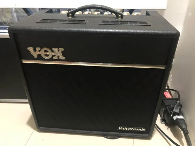 Amp VOX Valvetronix 120W