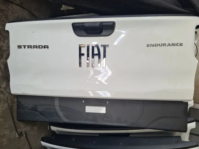 Tampa da caçamba fiat strada 2021 2022 semi nova