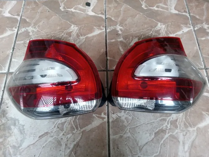Lanterna traseira Fiat Mobi (preço unitário)