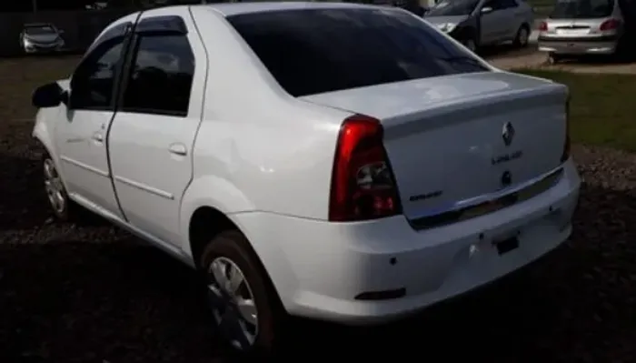 Sucata Renault Logan 1.0 16v 2013