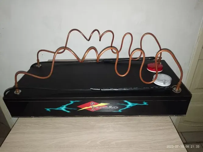Brinquedo Alta Tensão ?