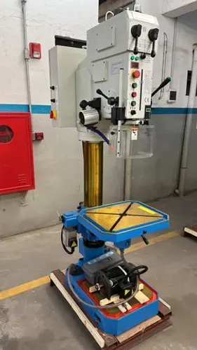 Furadeira automatica FAC 40 (NOVA)