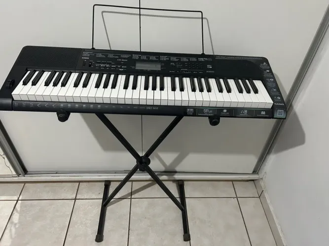 Teclado Casio - CTK 1550