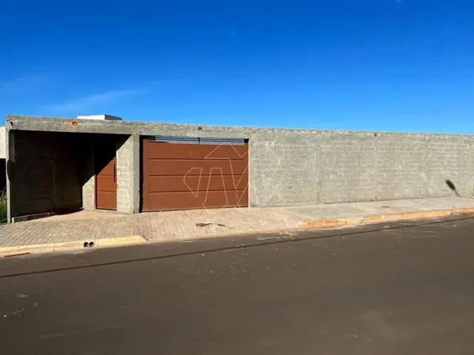 Venda de Terreno / Padrão na cidade de Araraquara