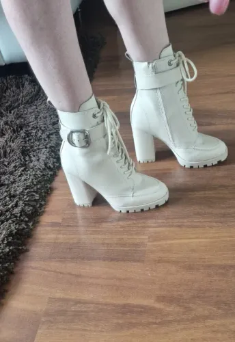 bota nova de couro arezzo, 35