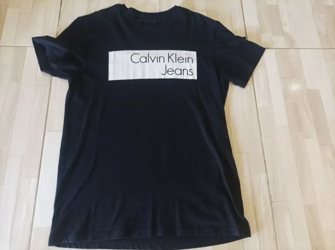 Camiseta Calvin Klein Jeans - Preta