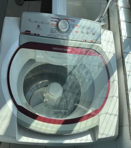 Máquina de Lavar Brastemp - LAVA MAS NÃO CENTRÍFUGA