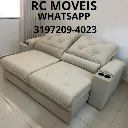 Sofá Retrátil Cuiabá com Porta-Copos Embutido - Promoção