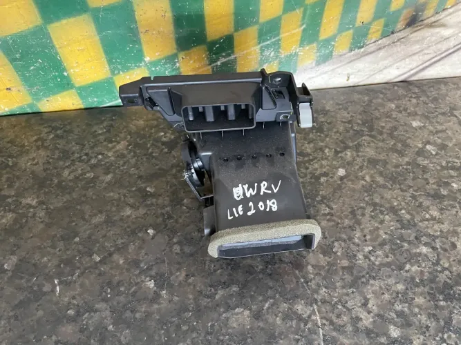 Difusor de ar lado esquerdo honda wrv 2018