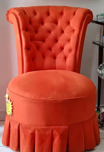 Poltrona, estilo  Capitone .