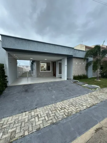 Condomínio Centra Park 2 - Casa de 3/4 sendo 2 suítes de 150 m², 4 vagas por 649.999,00