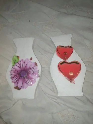 Vasinhos de gesso de parede artesanais*novos*!