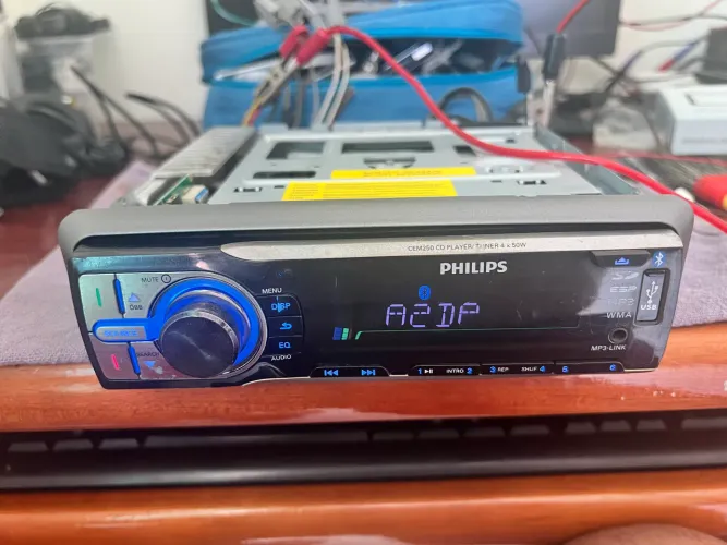 Som Philips CEM250 Bluetooth / USB / SdCard / CD / MP3